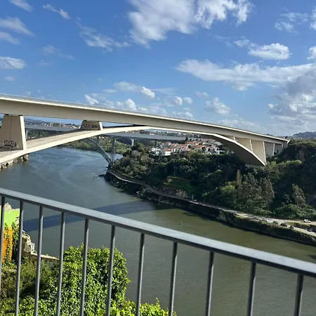 Douro & Bridge Views L Boutique * Porto